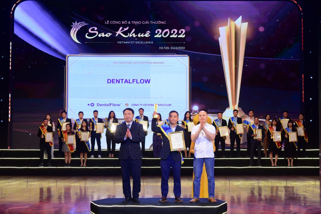 Dentalflow nhận giải thưởng Sao khuê 2022 